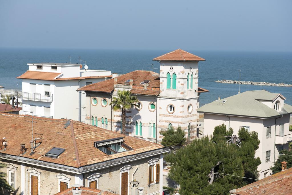Hotel Gabbiano ポルト・サン・ジョルジョ エクステリア 写真