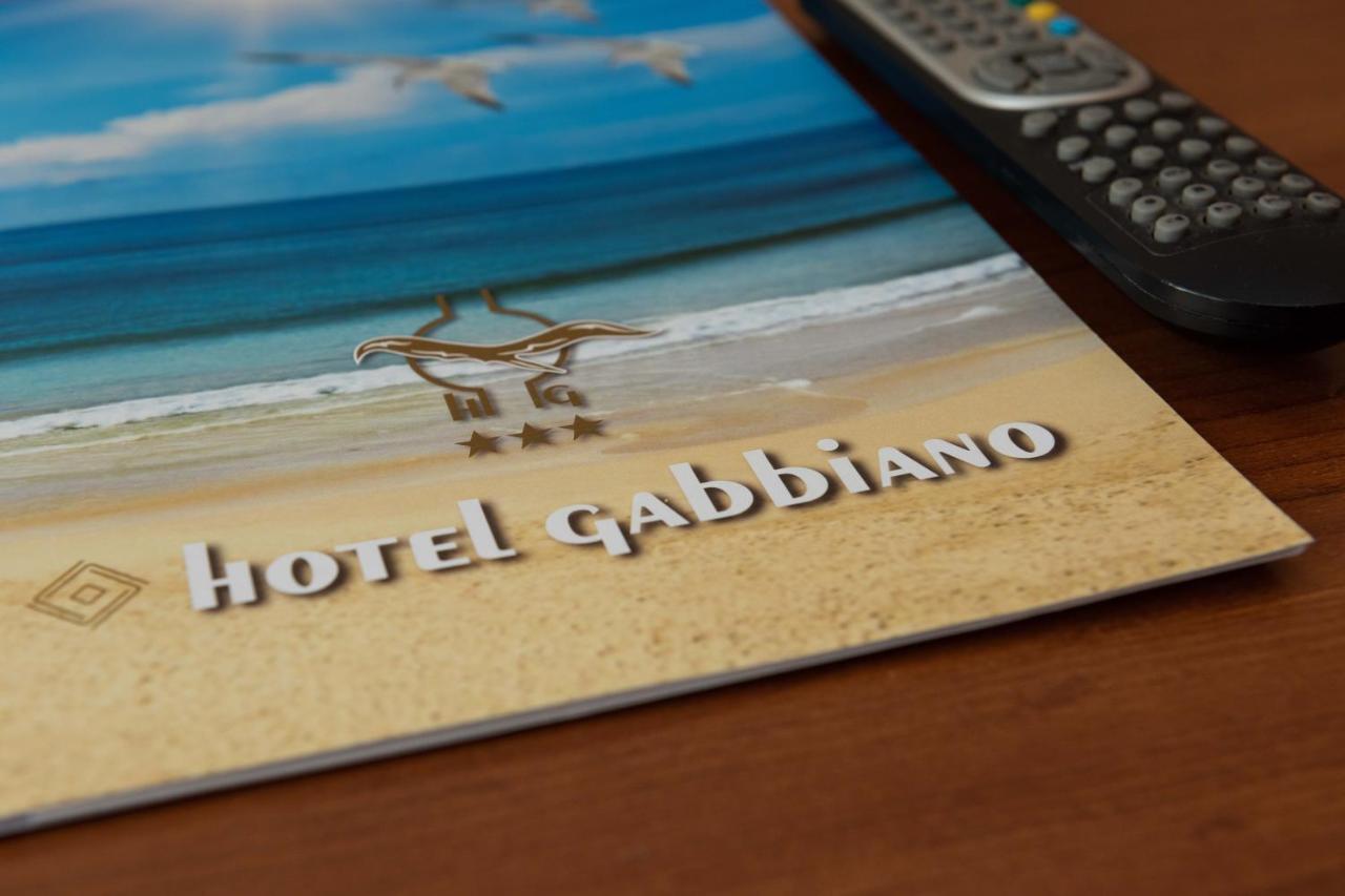 Hotel Gabbiano ポルト・サン・ジョルジョ エクステリア 写真